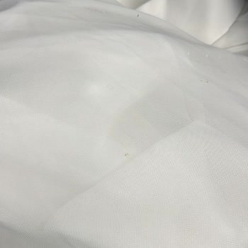 Vakro’dan Gelen Abiye Üzerinde Yanlış Lekelenme İddiası Ve Değişim Reddi