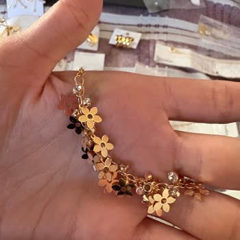 Kargo Gecikmesi, Kırık Küpe Ve Kalitesiz Takı Şikayeti