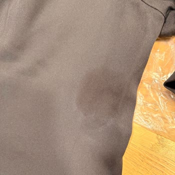 Ayıplı Cekette Yağ Lekesi, 30 Gün İade Süresi Aşılmış Olmasına Rağmen İade Hakkı Var