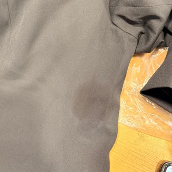 Ayıplı Cekette Yağ Lekesi, 30 Gün İade Süresi Aşılmış Olmasına Rağmen İade Hakkı Var