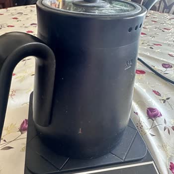 Kumtel Kettle'de İlk Günden Su Sızdırması, Servis Tarafından Kirli Ürünle Değiştirilmesi