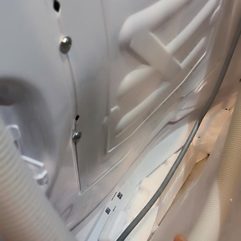 Hasarlı Çamaşır Makinesi Teslimatı Ve Ücretsiz İade Talebi