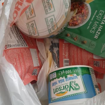 Kurye Dikkatsizliği: Kapı Önüne Bırakılan Siparişte Kırık Yumurta Ve Sağlık Riski