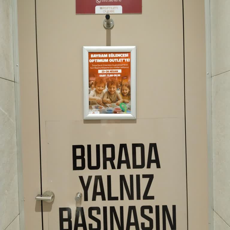 Optimum Outlet (Ankara) Tuvaletlerdeki Su Müsrifliği