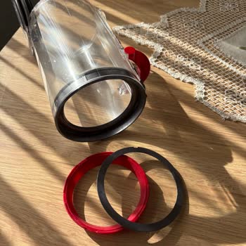 Dayson Kablosuz Süpürge Toz Haznesi Parçası Çıktı Ve Takılamıyor: Hızlı Ve Kalıcı Çözüm Talebi