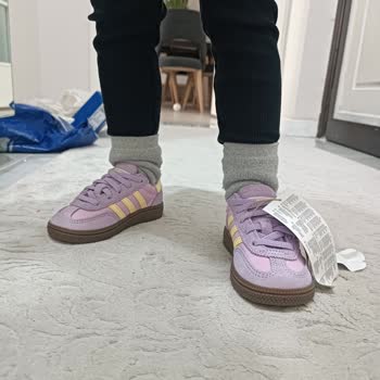 Lila Cırt Cırtlı Çocuk Ayakkabısında Sürekli Açılan Bağlantı Nedeniyle Değişim Talebi