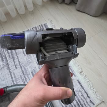 Dyson Başlık Kırılması Garanti Kapsamında Ücretsiz Değişim Talebi