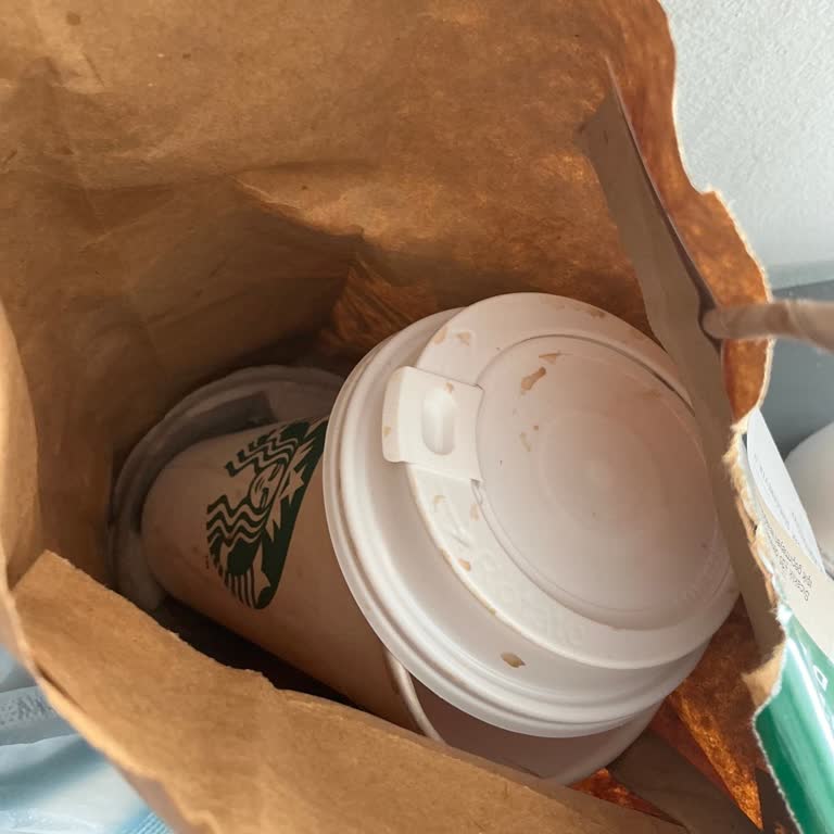 Starbucks Siparişim Dökülmüş Olarak Geldi, İade Talebim Reddedildi