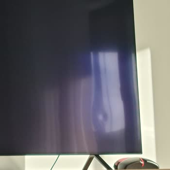 Yeni LG QLED Televizyonumda Görülen Ekran Göçükleri İçin Değişim Talebi