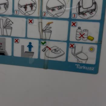 Turkuaz Klozet Kapağı Bağlantı Parçası Yedek Aranıyor