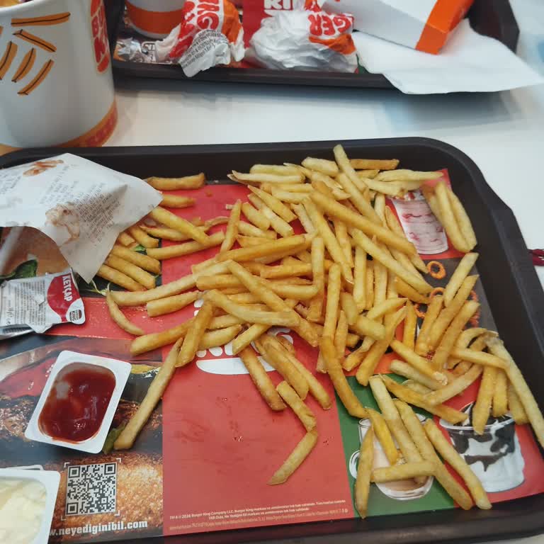 Burger King Taurus AVM Şubesinde Yanık Patates Ve Eksik Soğan Halkası İçin İade Talebi