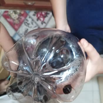 Meydan Market Didi Şişesinde Beklenmeyen Yabancı Madde Ve Siyah Lekeler