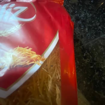 Filiz Makarnasında Yabancı Böcek Benzeri Madde Tespiti