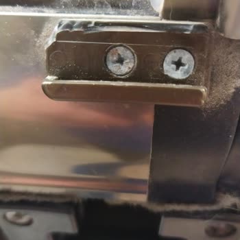 Kırılan Plastik Parçalar Nedeniyle Plise Perdeler Kullanılamaz, Çözüm Talebi