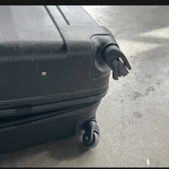 Buzlu Turizm'de Kayıp Ve Hasarlı Bavul, 3500 TL Tazmin Talebi