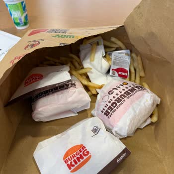 Kemer Burger King Çocuk Menüsü Oyuncakları Eksik, Acil Yardım İstiyorum