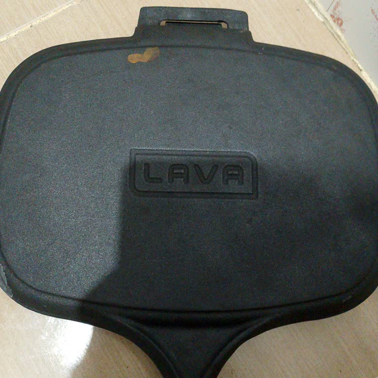 Patlama Ve Kaplama Soyulmasıyla Kullanılamaz Tost Tavası