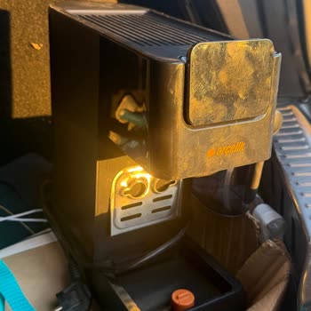 Arçelik Barista Espresso Makinesinde Sürekli Süt Çekme Arızası Ve Servis Ücreti İadesi Talebi