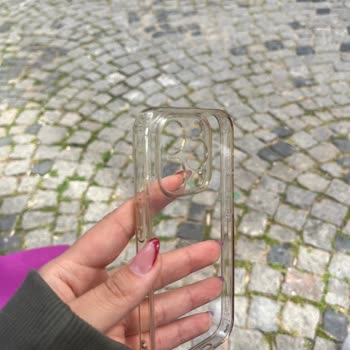 Satışta Verilen Garanti Ve Sararmaz Kılıflar Çizildi Ve Sarardı, Değişim Ve Fatura Talebi