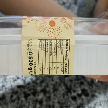 Bal Bademli Dondurmada Taş Bulunması Diş Ağrısına Yol Açtı