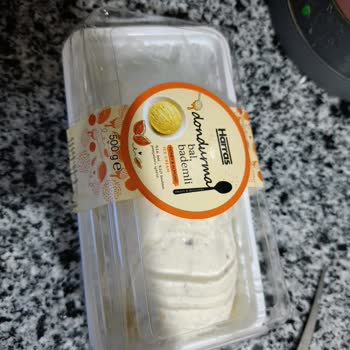 Bal Bademli Dondurmada Taş Bulunması Diş Ağrısına Yol Açtı