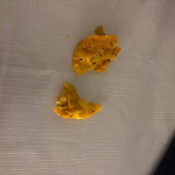 Doritos Cipsinde Sert Şekilsiz Parçalar Tüketilemez Ve Sağlık Endişesi