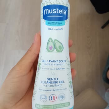 Mustela Şampuanı Hassas Cildimde Kaşıntı Ve Pul Dökülmesine Neden Oldu