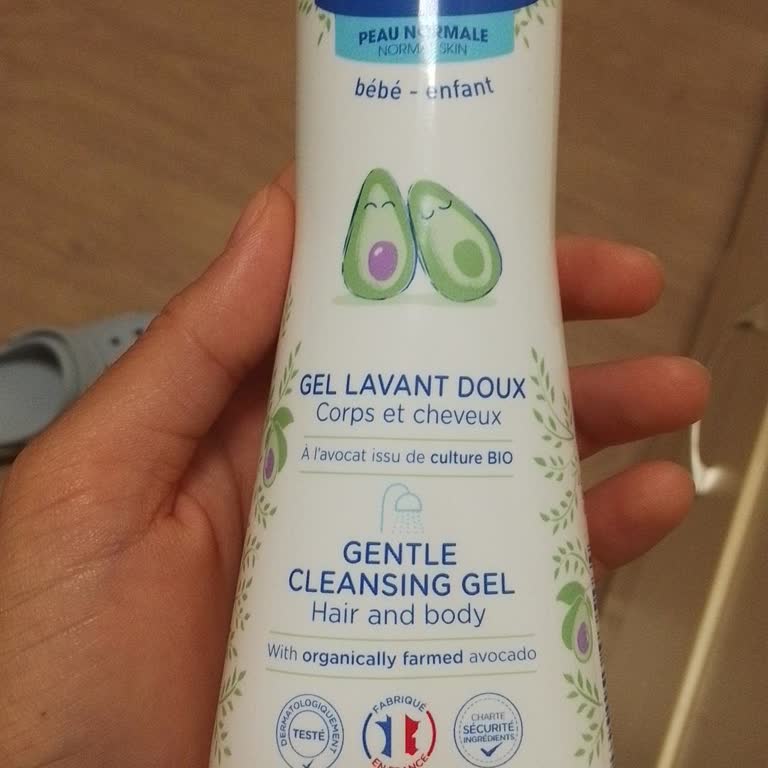 Mustela Şampuanı Hassas Cildimde Kaşıntı Ve Pul Dökülmesine Neden Oldu