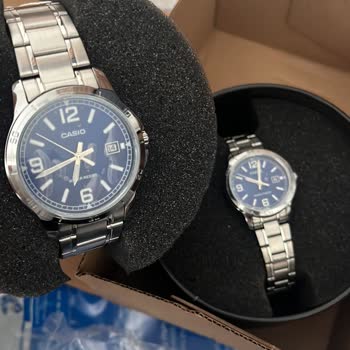 Kadın Ve Erkek Saatlerde Model Ve Renk Uyuşmazlığı