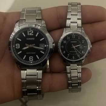 Kadın Ve Erkek Saatlerde Model Ve Renk Uyuşmazlığı