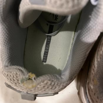 FLO'da Topuk Açılan Ayakkabının Üretim Hatası Olmadığı İddiası Ve Değişim Talebi