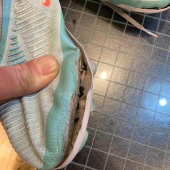 Nike Kramponun Kısa Sürede Açılması Ve Mağaza Tarafından Reddedilen Değişim Talebi