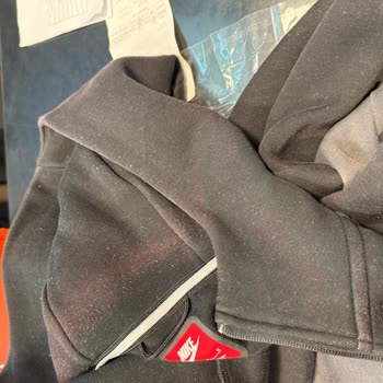 İlk Yıkamada Renk Solması Ve Pamuklanma Yaşadığım Nike Ceket İçin İade Talebi