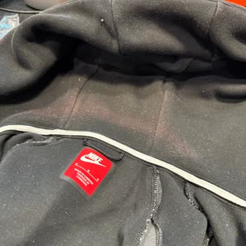 İlk Yıkamada Renk Solması Ve Pamuklanma Yaşadığım Nike Ceket İçin İade Talebi