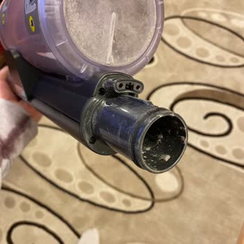 Philips Dikey Süpürge Boru Kilidi Çalışmıyor Ve Sürekli Düşüyor