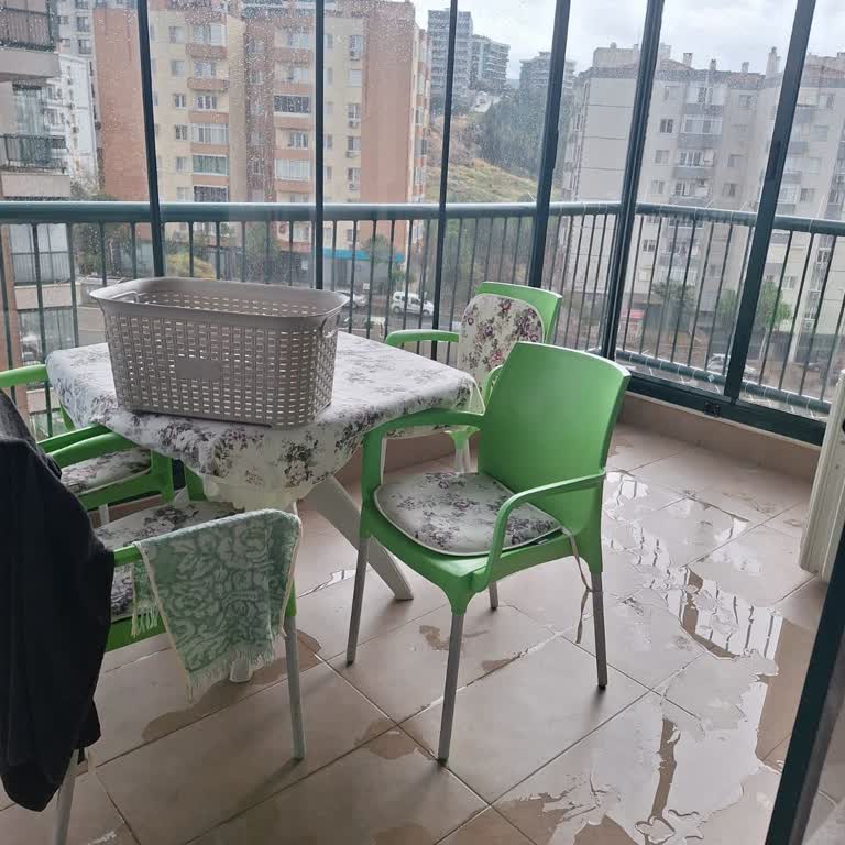 Katlanır cam sızıntı şikayeti ve garanti talebi