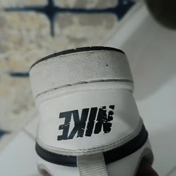 Nike Ayakkabısının 4 Ayda Deforme Olması Ve Mağazanın Kullanıcı Hatası İddiası