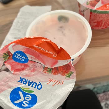 Kocaeli Derince Hakmar Şubesinde Satın Alınan Quark Ürününün Küflü Çıktığına Dair Şikayet