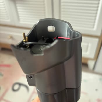 Heifer Dikey Süpürge Toz Haznesi Kırıldı, Garanti Kapsamı Reddedildi Ve Parça Bulunamadı