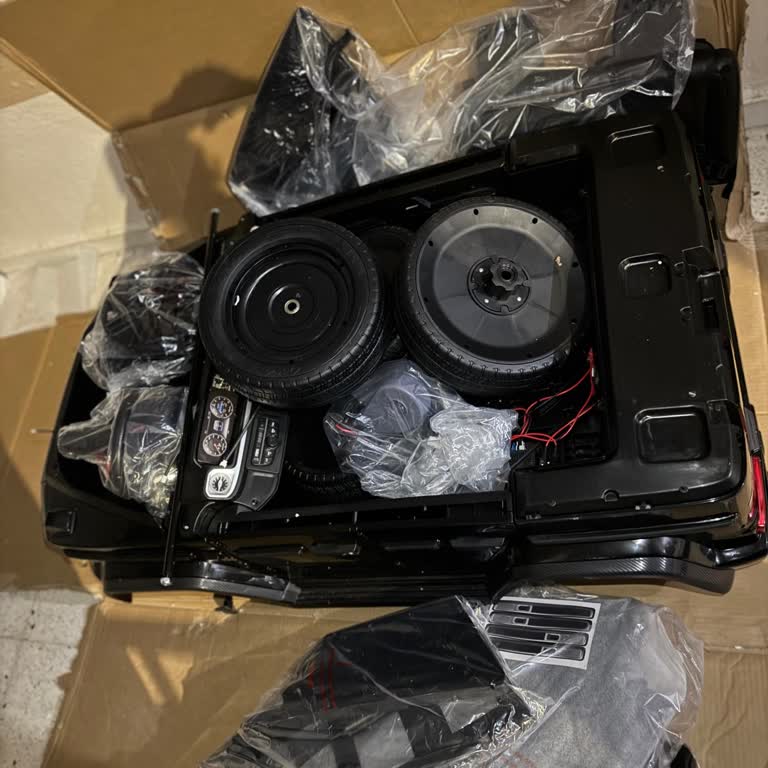 BİM Akülü Arabayı Parça Parça Gönderdi, Kurulum Sorumluluğu Müşteriye Atıldı