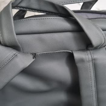 Derimod Çantasında Üretim Hatası, Mağaza Tamir Ve Değişim Reddetti