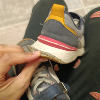 FLO Zonguldak Çocuk Ayakkabısı Kısa Sürede Parçalandı, Müşteri Hizmetleri İhmali