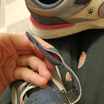 FLO Zonguldak Çocuk Ayakkabısı Kısa Sürede Parçalandı, Müşteri Hizmetleri İhmali