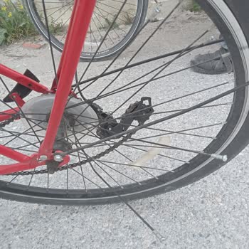 Kusurlu Vites Aktarıcısı Nedeniyle Jant Kırıldı, Yetkili Servis Haksız 3000 TL Ücret Talep Ediyor