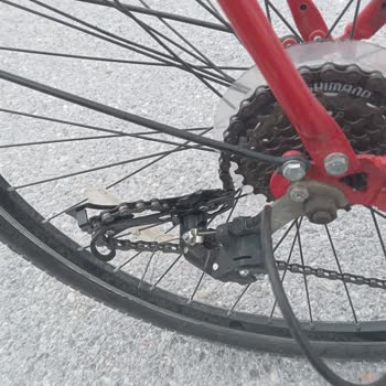 Kusurlu Vites Aktarıcısı Nedeniyle Jant Kırıldı, Yetkili Servis Haksız 3000 TL Ücret Talep Ediyor