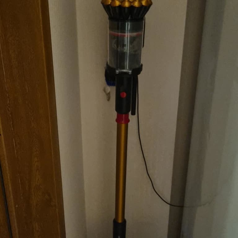 Dyson V16 Sert Zemin Performansında Yetersizlik Ve İade İsteği