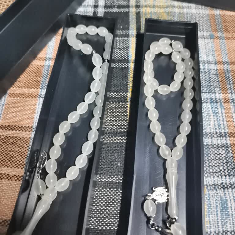 Ritim Max Nakliyat Son Derece Kalitesiz, Plastik İki Tesbih Gönderdi