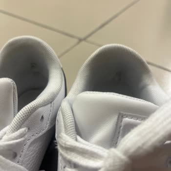 Ayakkabının Arka Topuk Bölümündeki Soyulma Nedeniyle Değişim Ve İade Talebi