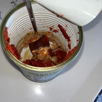 Müşteri Migros Sanal Market’ten Küflü Salça Alınca Sağlık Endişesi Ve İade Talebi