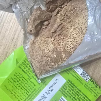 Nestlé Antep Fıstıklı Çikolatasında Mantar Ve Bakteri Görüntüsü Üzerine İade Talebi